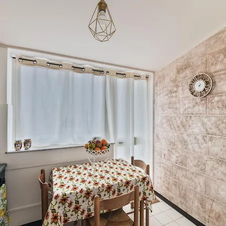 Voila 3* Terrasini