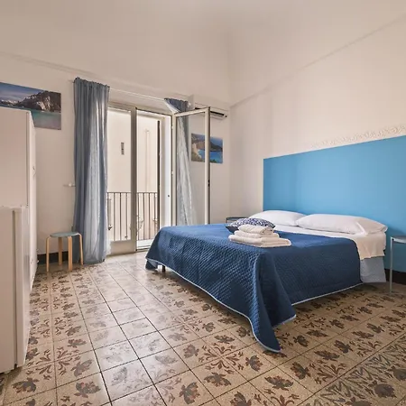Guest house Voila 3*