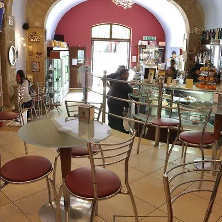 Voila Terrasini